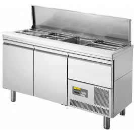 Saladette, 2 Türen, mit Schublade über dem Maschinenfach für 4 x GN 1/1