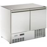 Kühltisch, 2 Türen, ohne Arbeitsplatte steckerfertig, Korpushöhe: 800 mm, Tiefe: 700 mm passend für GN 1/1