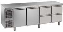 Kühltisch, 4 Abteile, steckerfertig, 2 Türen, 2 Schubladen 1/2 Korpushöhe: 650 mm, Tiefe: 700 mm