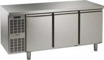 Tiefkühltisch, steckerfertig, 3 Türen Korpushöhe: 650 mm, Tiefe: 700 mm