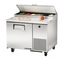 Pizzabelegtisch, außen CNS, innen Aluminium, Boden CNS