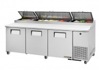 Pizzabelegtisch, außen CNS, innen Aluminium, Boden CNS